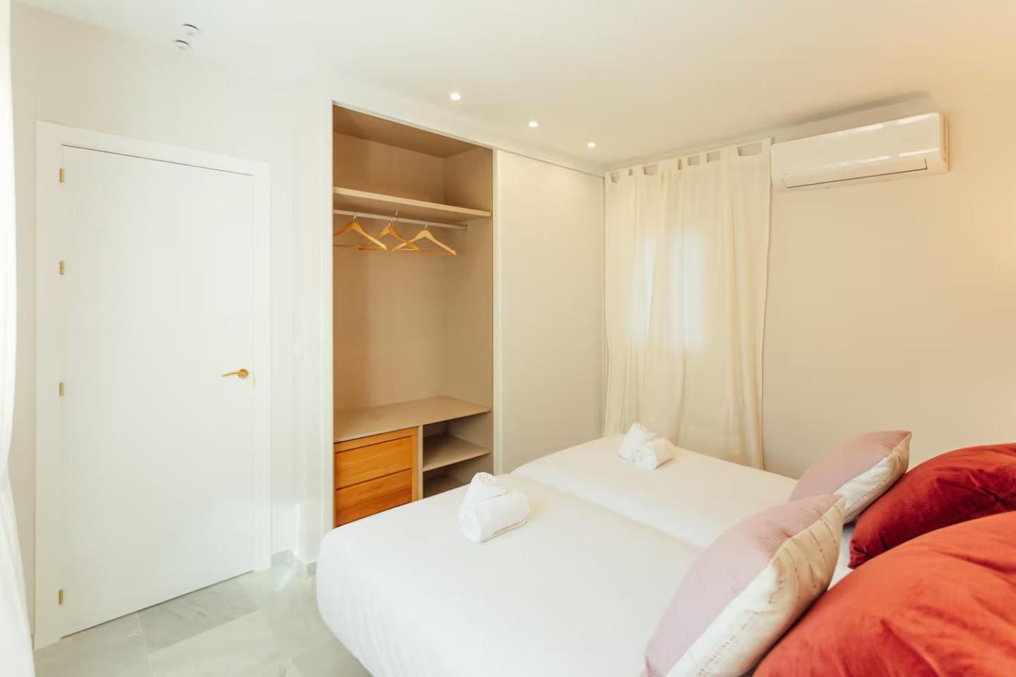 Reformed And Comfy- 2Bd 2Bth- Arenal Apartment Seville Exterior photo